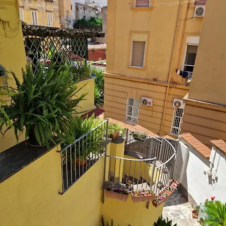 Le Stanze Di Veronica Bed and Breakfast 4*