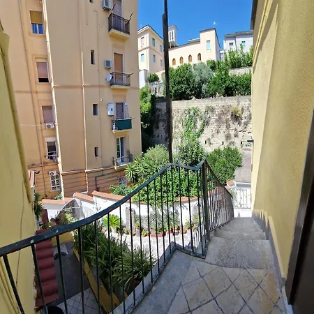 Le Stanze Di Veronica Bed and Breakfast 4*